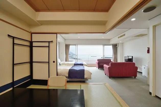 Oda (Japanese Western, Beds and Futons)