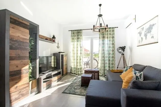 Apart Daire (Sunny - 100 m from sea - A1(2+1))