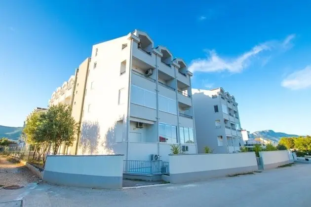 Apart Daire (Sunny - 100 m from sea - A1(2+1))