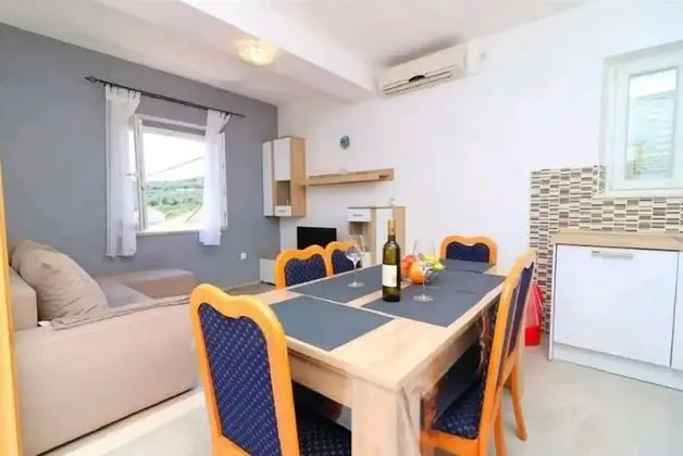 Apart Daire (Sunny - 50 m from sea - A2(4+1))