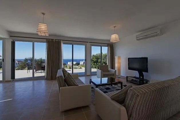 Villa, Sigara İçilmez