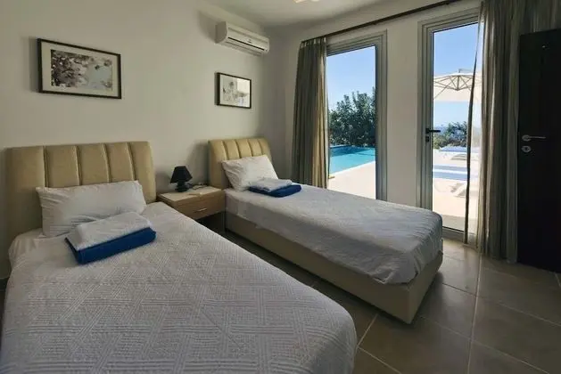 Villa, Sigara İçilmez