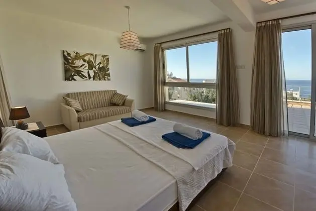 Villa, Sigara İçilmez