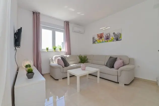 Deluxe Apart Daire, 2 Yatak Odası, Kişiye Özel Havuzlu, Deniz Manzaralı