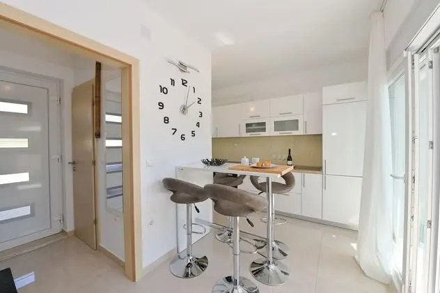 Deluxe Apart Daire, 2 Yatak Odası, Kişiye Özel Havuzlu, Deniz Manzaralı