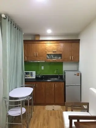 Basic Apart Daire, Köşe