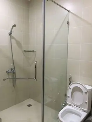 Basic Apart Daire, Köşe