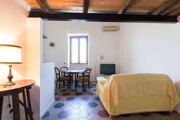 Apart Daire, 2 Yatak Odası, Mutfak