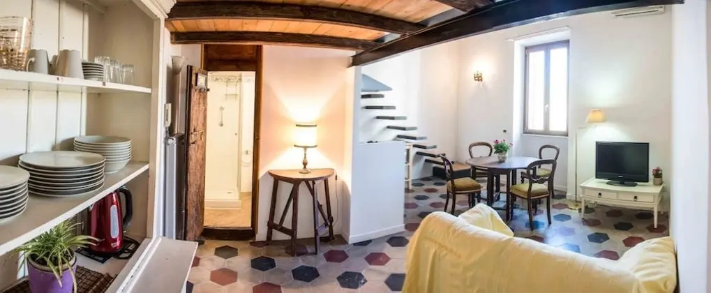 Apart Daire, 2 Yatak Odası, Mutfak