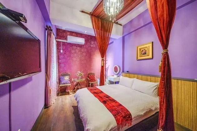 Romantic Tek Büyük Yataklı Oda