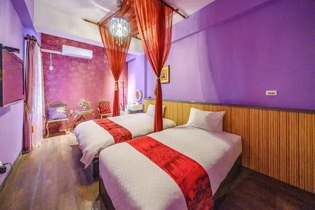 Romantic Tek Büyük Yataklı Oda