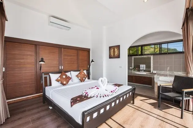 4-Bedroom Villa with Private Pool