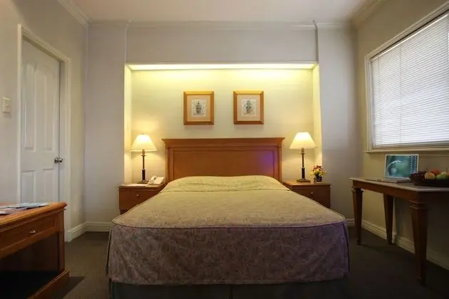 Corner Suite
