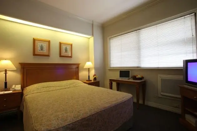 Corner Suite