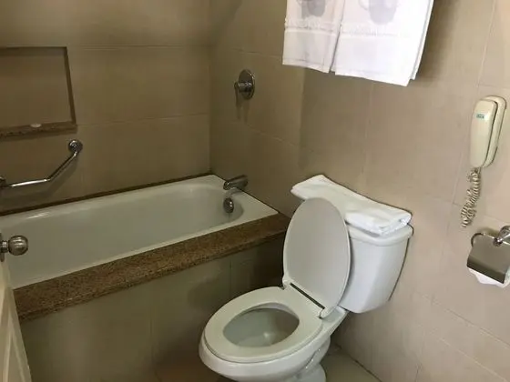 Corner Suite