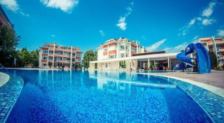 Stüdyo, 1 Büyük (Queen) Boy Yatak ve Çekyat