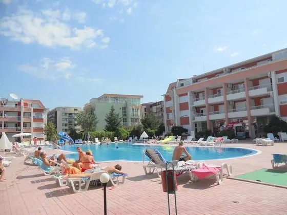 Stüdyo, 1 Büyük (Queen) Boy Yatak ve Çekyat