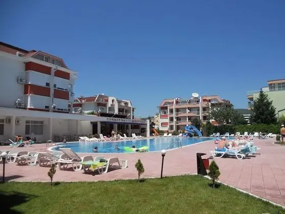 Stüdyo, 1 Büyük (Queen) Boy Yatak ve Çekyat