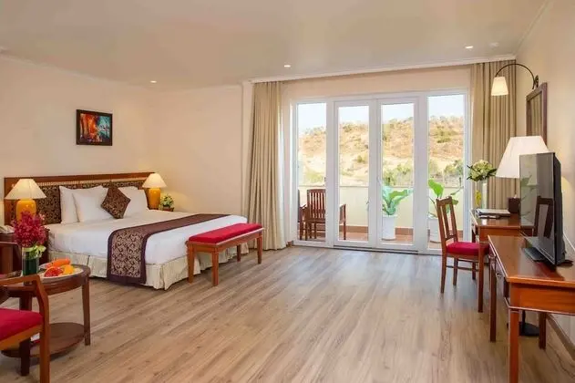 Deluxe Oda, Tepe Manzaralı