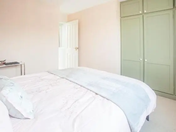 Apart Daire, 1 En Büyük (King) Boy Yatak