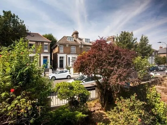 Apart Daire, 1 En Büyük (King) Boy Yatak