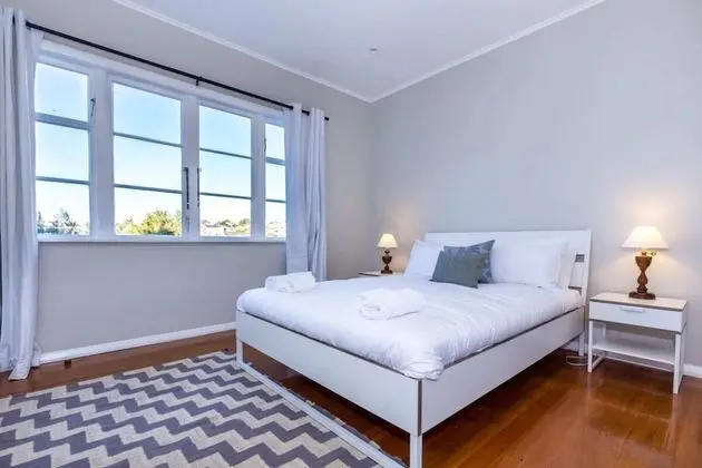 Ev (2 Bedrooms)
