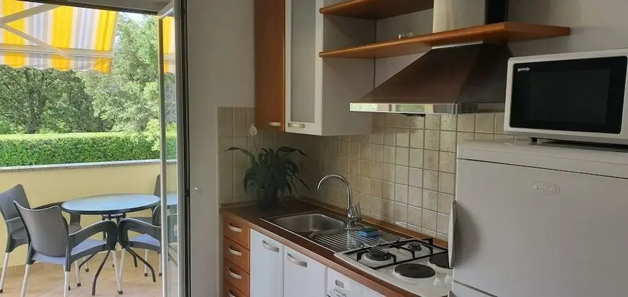 Apart Daire, Balkon, Havuz Manzaralı