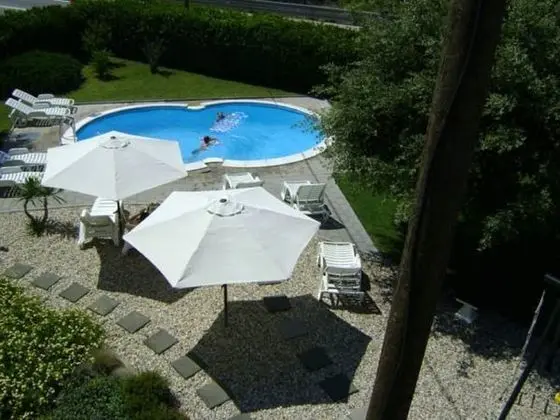 Luxury Apart Daire, Havuz Manzaralı