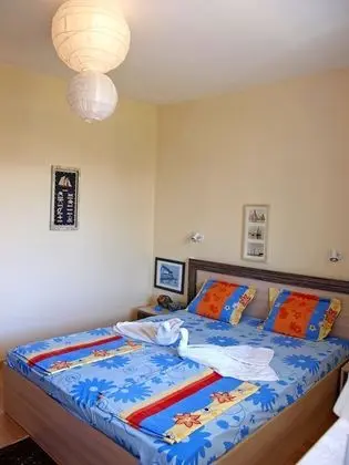 Apart Daire, 2 Yatak Odası, Küçük Mutfak