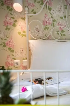 Basic Tek Büyük veya İki Ayrı Yataklı Oda