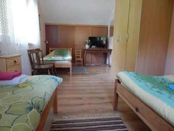 Üç Kişilik Oda, Ortak Banyo