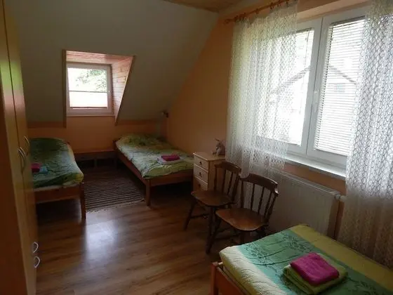 Üç Kişilik Oda, Ortak Banyo