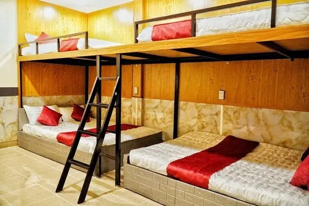 Basic Ortak Ranzalı Oda (3-Bunk-Bed)