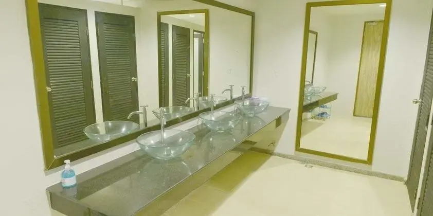 Standard Twin-Air Con with Shared Bathroom