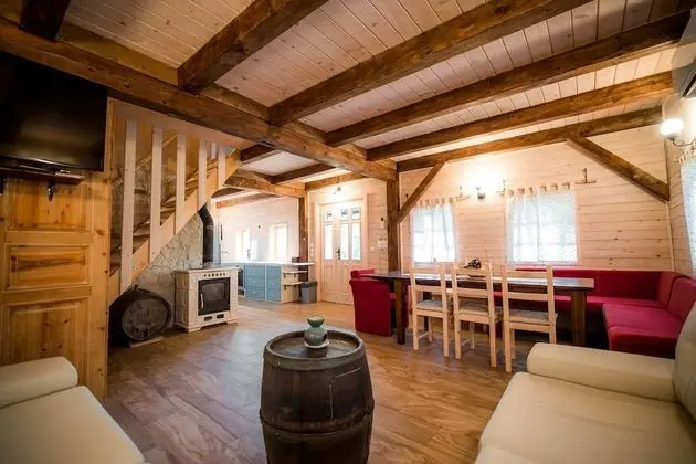 Family Ev (Two bedroom holiday home)