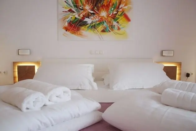 Apart Daire (Sunny Hvar 2 - with pool - A4(2+2))