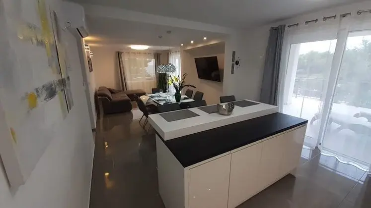 Apart Daire (Sunny Hvar - with pool - A2(4+1))