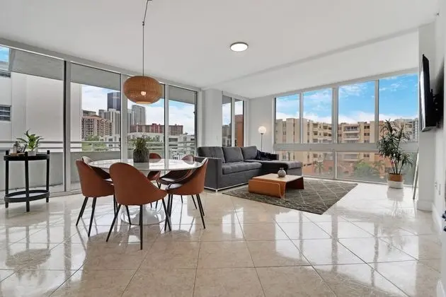 2 Bed 2 Bath Apartment