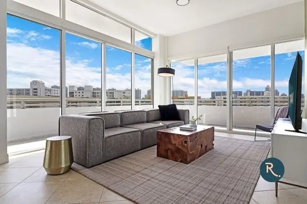 3 Bed 2 Bath Apartment