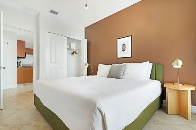 3 Bed 2 Bath Apartment