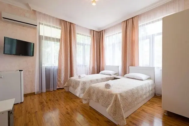 Standard Tek Büyük Yataklı Oda