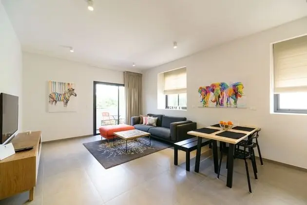 Sunny Apartments #6 - Luxury 2BR @City Center