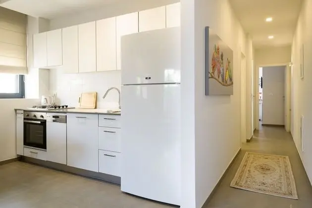 Sunny Apartments #6 - Luxury 2BR @City Center