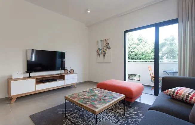 Sunny Apartments #6 - Luxury 2BR @City Center
