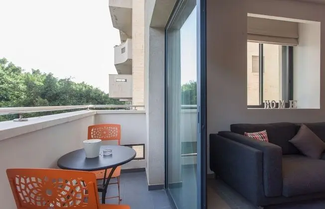 Sunny Apartments #6 - Luxury 2BR @City Center