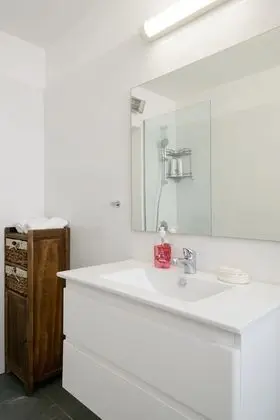 Sunny Apartments #6 - Luxury 2BR @City Center