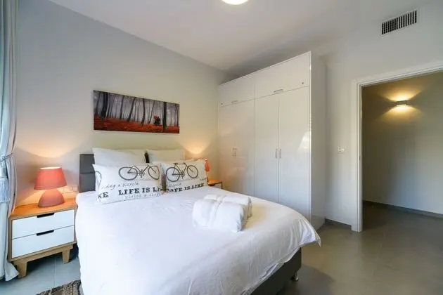 Sunny Apartments #7 - Luxury 2BR @City Center