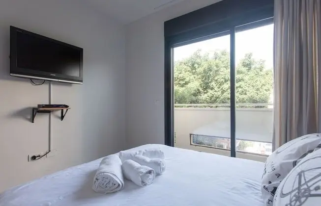 Sunny Apartments #7 - Luxury 2BR @City Center