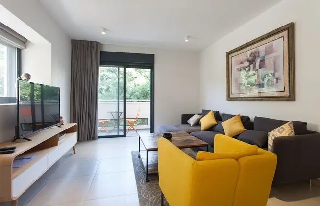 Sunny Apartments #7 - Luxury 2BR @City Center
