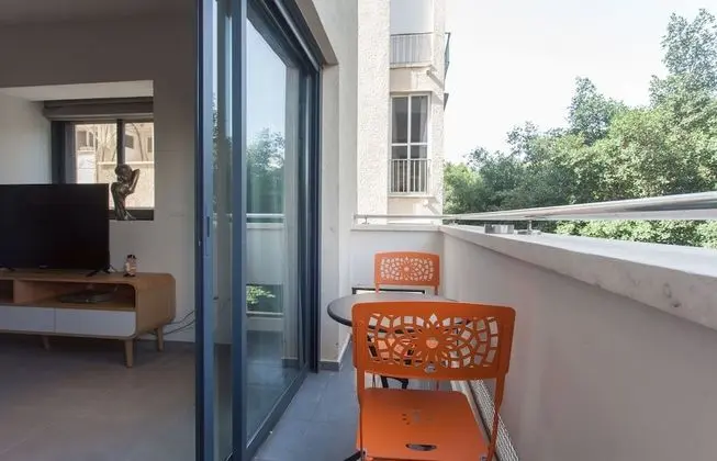Sunny Apartments #7 - Luxury 2BR @City Center